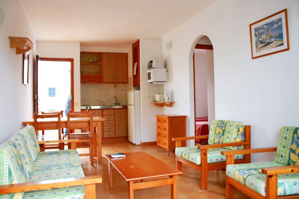 Apartamentos Sol Isla Arenal d'en Castell Exterior foto